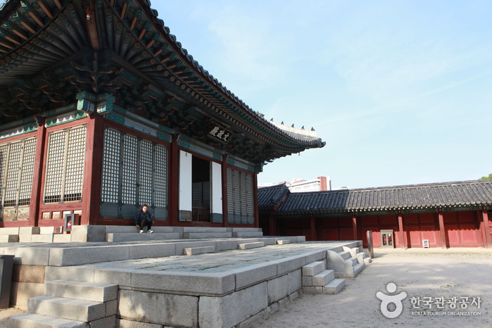 Дворец Чхангёнгун (창경궁)12