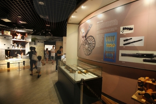 Museo de la Fortaleza de Hwaseong de Suwon (수원화성박물관)25