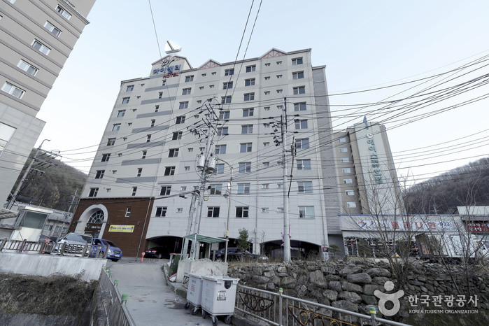 High Valley Hotel [Korea Quality] / 하이밸리 호텔 [한국관광 품질인증]
