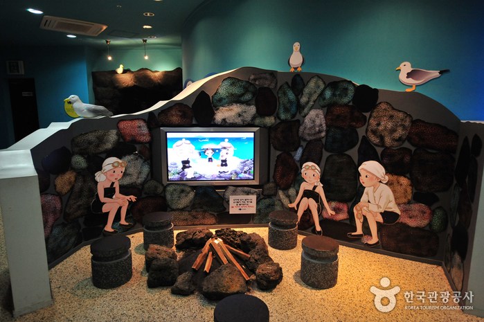 Музей ныряльщиц острова Чечжудо (해녀박물관)6 Miniatura