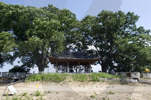 Yeonmijeong Pavilion (연미정)