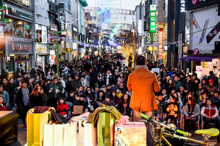 Busan Christmas Tree Festival (부산크리스마스트리문화축제)