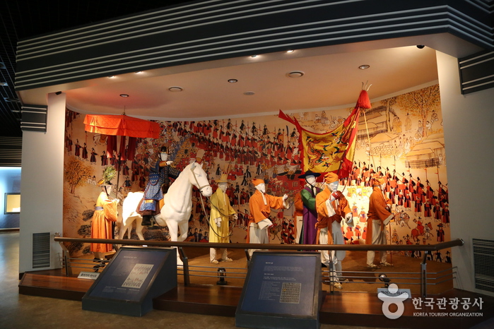 Museo de la Fortaleza de Hwaseong de Suwon (수원화성박물관)2