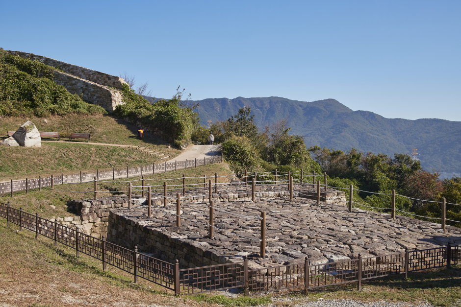 Bunsanseong Fortress (김해 분산성)