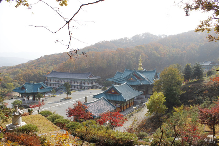 Yongin Beomnyunsa Temple (법륜사(용인 문수산))