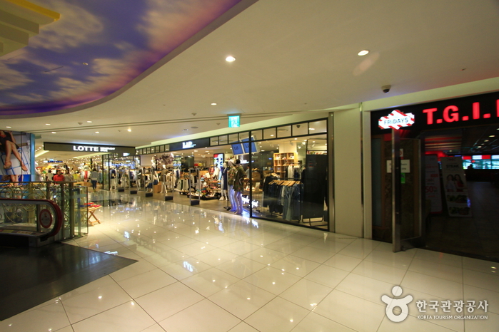 Lotte World Shopping Mall (롯데월드 쇼핑몰)
