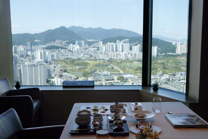 Mugunghwa (Lotte Hotel Busan) (무궁화(롯데호텔부산))