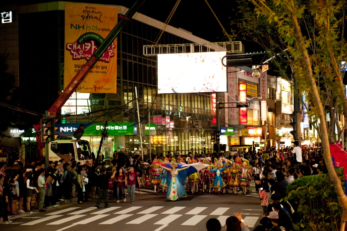 Wonju Dynamic Dancing Carnival (원주 다이내믹댄싱카니발)