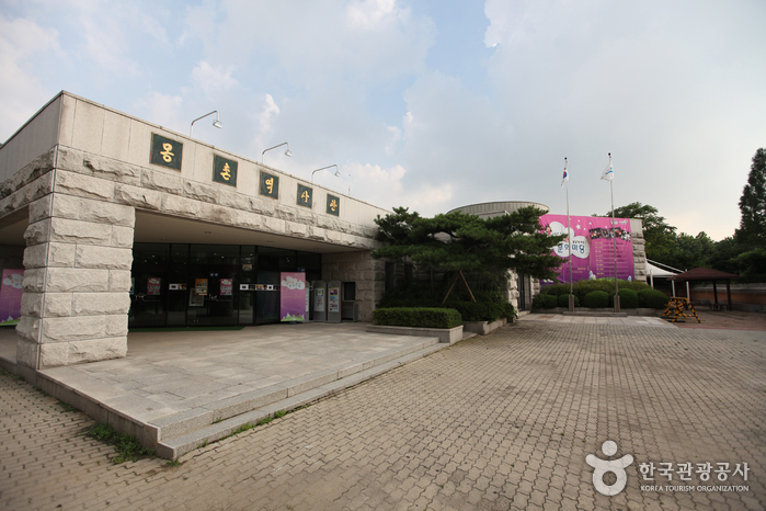Mongchon Museum of History (몽촌역사관)