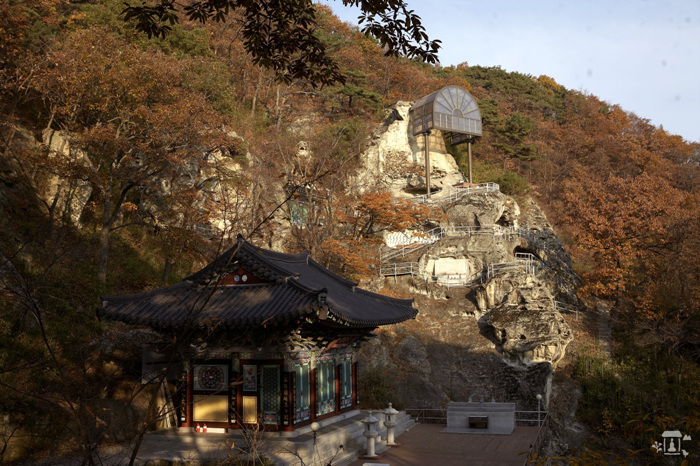 Temple Golgulsa (Gyeongju) (골굴사 (경주))
