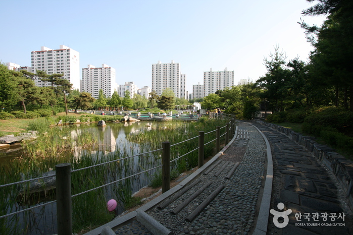 Bucheon Park (부천 중앙공원)
