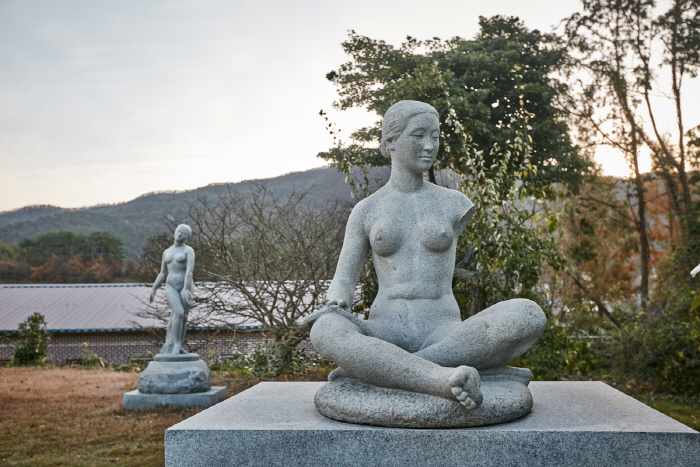 Keumkuwon Sculpture Park (금구원야외조각미술관)