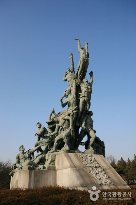 Nationalfriedhof Seoul (국립서울현충원)