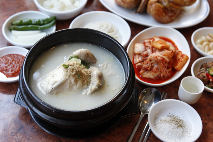 Seoul Samgyetang (서울삼계탕)