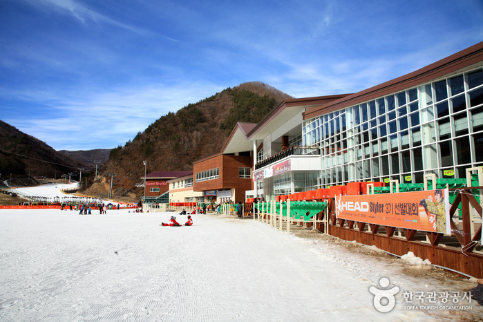 O2 Ski Resort (오투리조트 스키장)