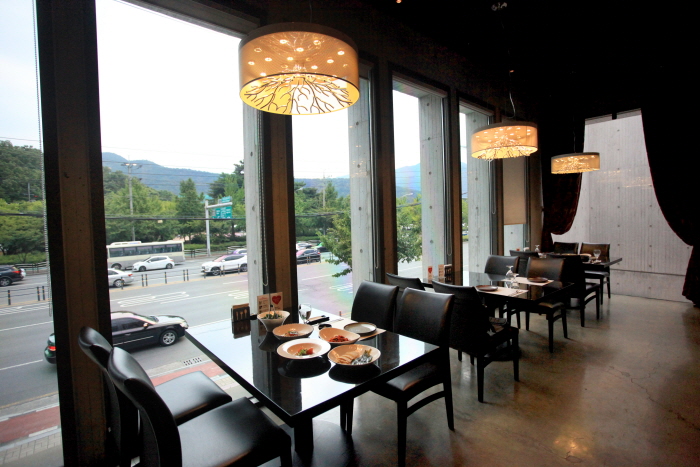 Samsoo Jangeo - Dusan Ogeori Branch (삼수장어 두산오거리점)- VISITKOREA