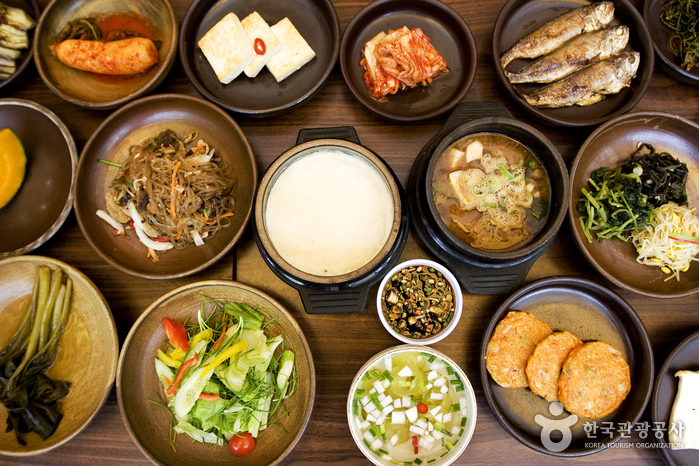 Jirisan Restaurant (지리산)