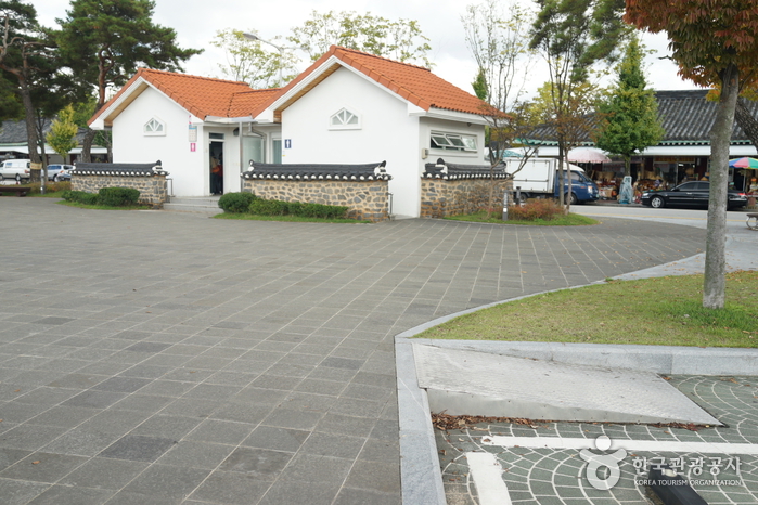 Gwanghallu Pavilion (광한루)