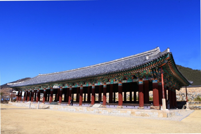 Jinnamgwan Hall (여수 진남관)