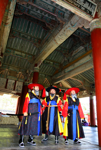 Tongyeong Hansan Daecheop Festival (통영한산대첩축제)