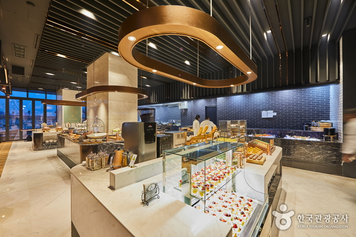 Search Hotels : Visitkorea La Valse Hotel Busan [Korea Quality] / 라발스호텔  [한국관광 품질인증/Korea Quality] | Official Korea Tourism Organization