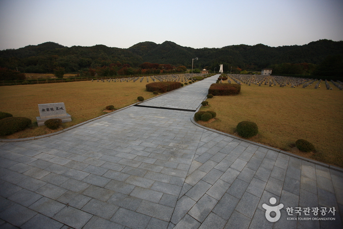 Cementerio Nacional de Manghyang (국립 망향의 동산)7