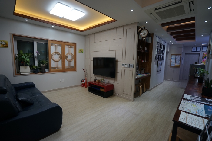Guesthouse Yeojeong [Korea Quality] / 게스트하우스 여정 [한국관광 품질인증]
