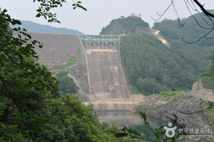Soyang Dam (소양강댐)