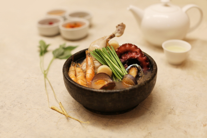 Tammora (Ramada Plaza Jeju) (라마다프라자제주호텔 한식당 탐모라)