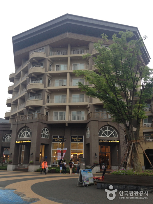 Holiday Inn and Suites, Alpensia Pyeongchang (홀리데이인 알펜시아 평창 스위트)