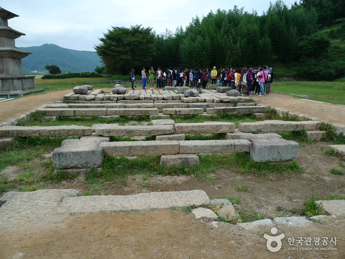 Gameunsaji Temple Site (경주 감은사지)