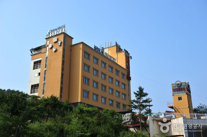 Incheon Airport Beach Hotel (인천공항비치호텔)