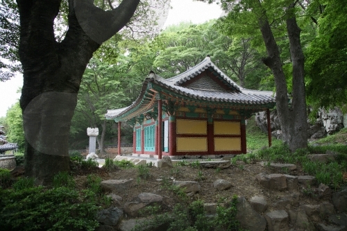 Temple Chungminsa à Yeosu (여수 충민사)