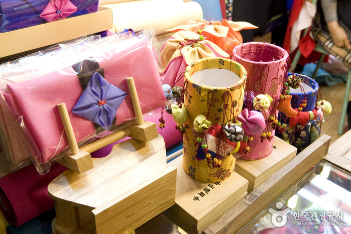 Marché Gwangjang (Boutiques de Hanbok) (...