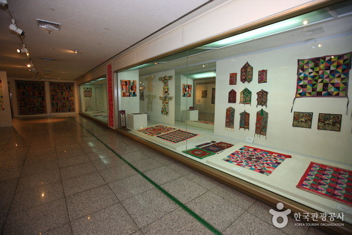 Museo de Arte Textil y Acolchado Chojun (초전섬유ㆍ퀼트박물관)7