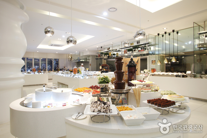 SEARCH HOTELS : VisitKorea Ramada Seoul (호텔 라마다 서울) | Official Korea Tourism Organization Search Hotels : Visitkorea Ramada Seoul (호텔 라마다 서울) | Official Korea Tourism Organization