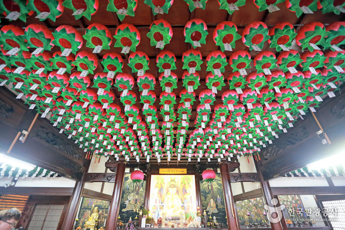 Gunsan Dongguksa Temple (동국사(군산))