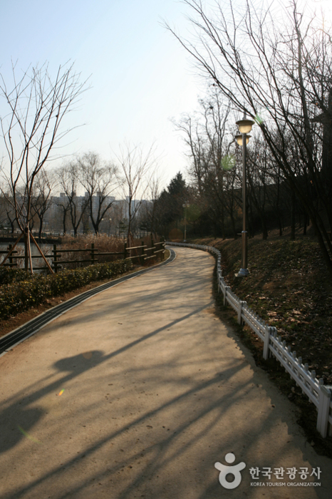 龍山家庭公園(용산가족공원)