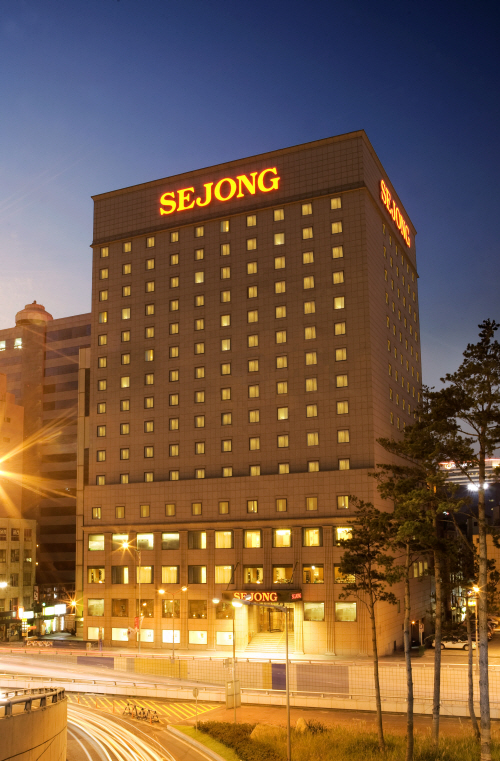Seoul Sejong Hotel (세종호텔)
