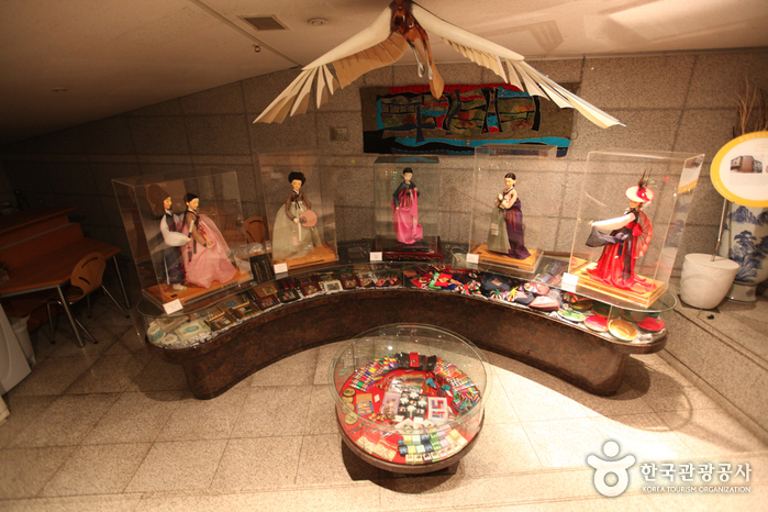 Museo de Arte Textil y Acolchado Chojun (초전섬유ㆍ퀼트박물관)15 Miniatura