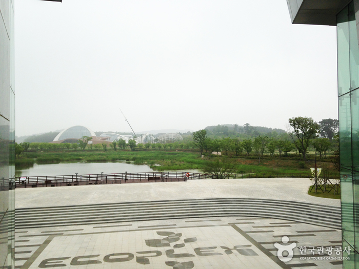 国立生态园(舒川)국립생태원(서천)