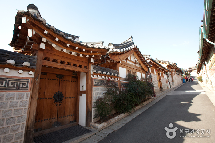 Eight Scenic Views of Bukchon (북촌 8경)