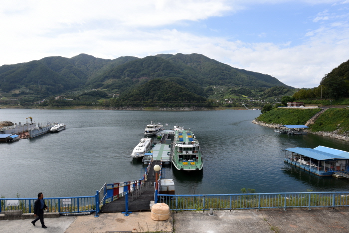 Chungjuho Lake (충주호)