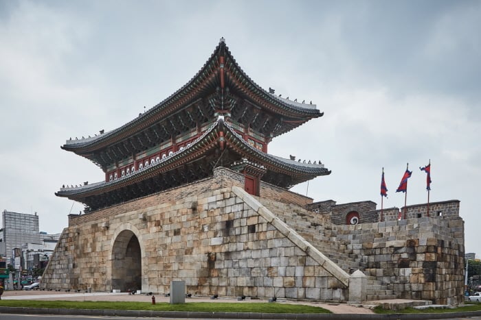 Ворота Пхальдальмун в крепости Хвасон в Сувоне (팔달문)5 Miniatura