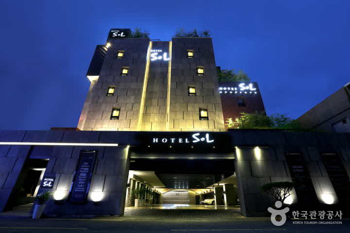Hotel Sol [Korea Quality] / 솔호텔 [한국관광 품질인증/Korea Quality]