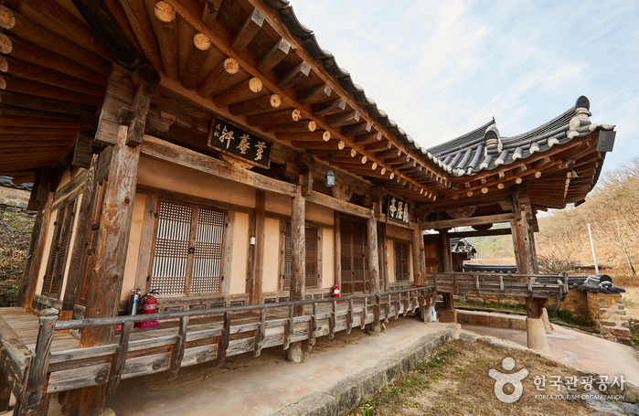 Search Hotels : Visitkorea The Gwiae Traditional House [Korea Quality] / 귀애 고택 [한국관광 품질인증] | Official Korea Tourism Organization