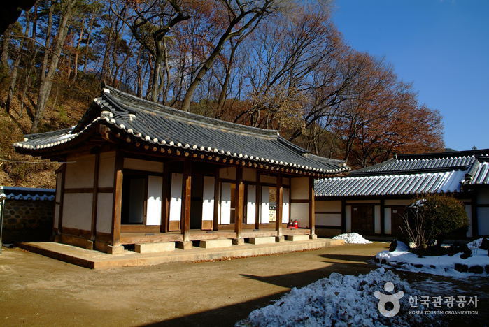 Jangneung Royal Tomb [UNESCO World Heritage] (영월 장릉(단종) [유네스코 세계문화유산])