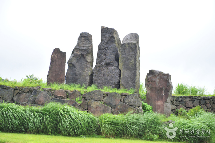 Destinations by Region VisitKorea Destinations by Region Jeju Stone Park 제주돌문화공원 Official