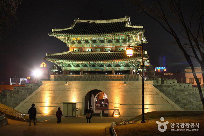 Jinjuseong Fortress (진주성)