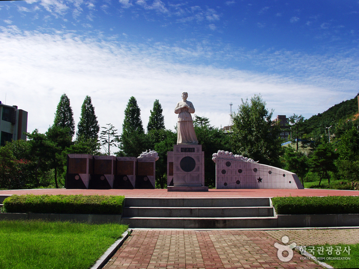 Jeongeupsa Culture Park (정읍사문화공원)